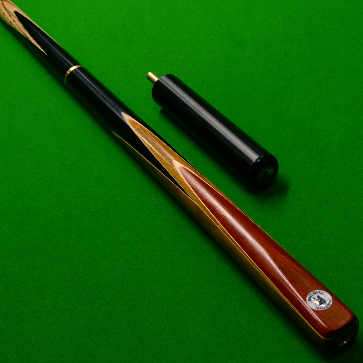 3/4 Hand Spliced Invincible Snooker cue + Mini butt