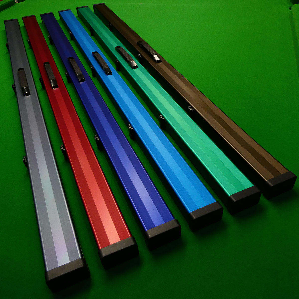 1pc Alumium cue case (Holds 2 cues)