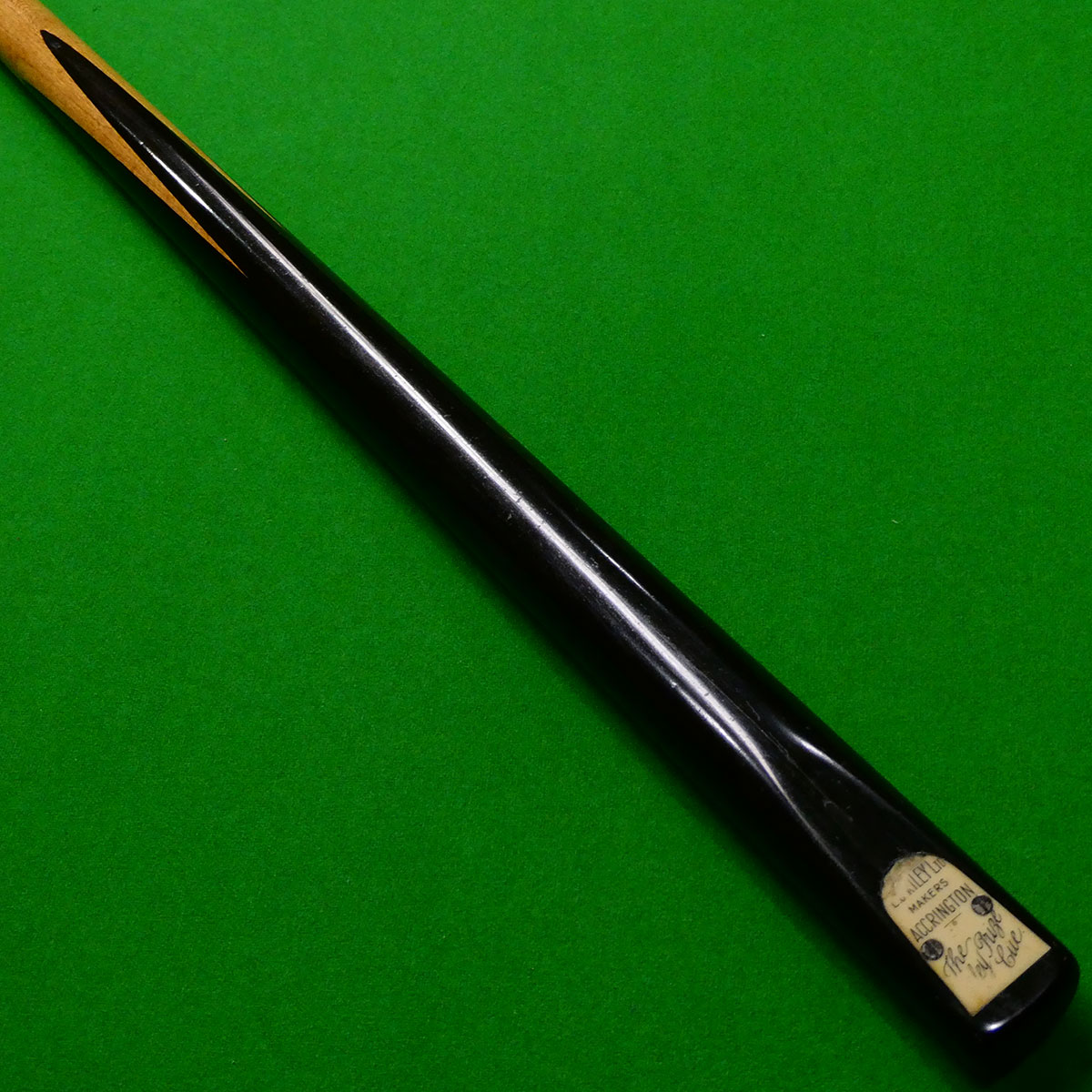 The Riley Prize Cue by E.J. Riley, Accrington (B)