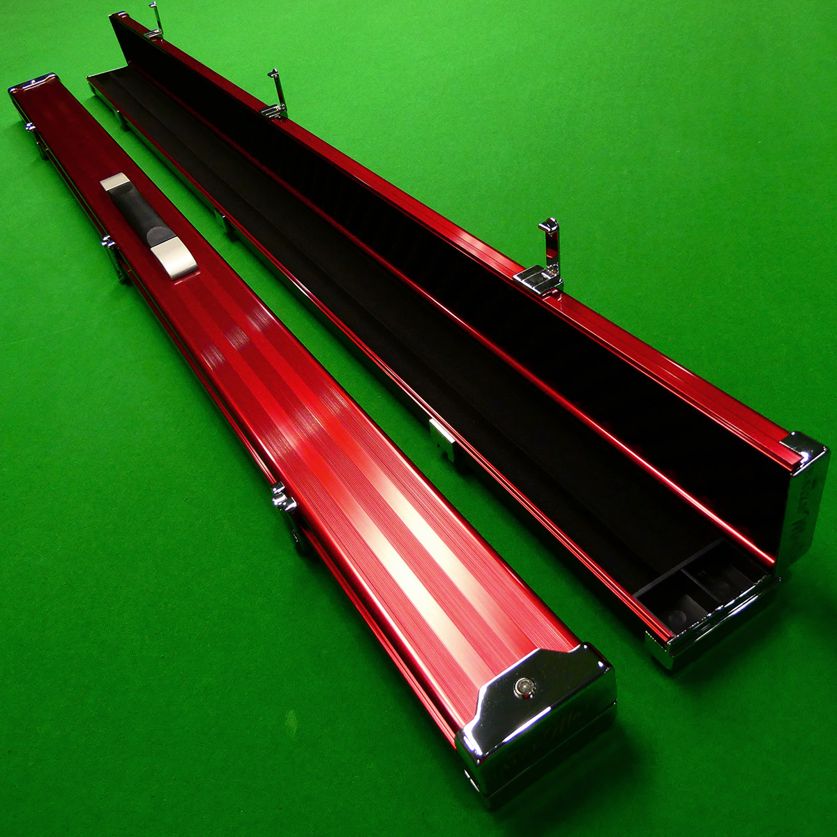 3/4 Pro Line Red Aluminium cue case